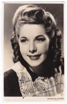 Doreen Villiers. Vocalist. Signed photo