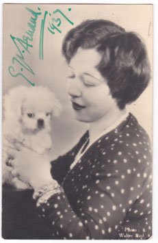 Germaine Yvonne Arnaud. Signed postcard, dated 1937