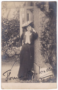 Florence Lewis Waller. Giesen 7681. Signed postcard