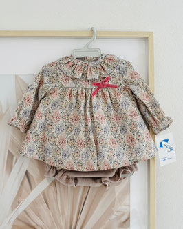 Babyferr 2 teil. Outfit mit Blumenmuster Nr.OMW25/13