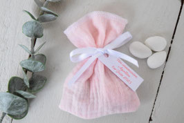 Pochon dragées double gaze de coton "rose ballerine"- étiquette à personnaliser pour mariage communion baptême