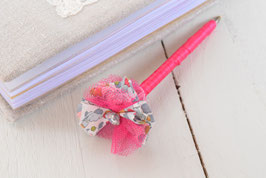 Stylo livre d'or fleur liberty betsy porcelaine rose fuchsia & strass pour mariage baptême