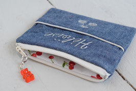 Porte monnaie enfant avec prénom blue jeans et cerise argenté