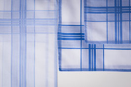 Taschentücher mit blauem Rand