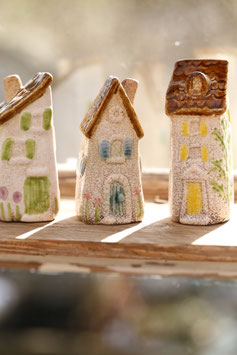 *Neu* Haus "Märchenhaus" mit Pastellfarben im 3er Set - Midi Variante