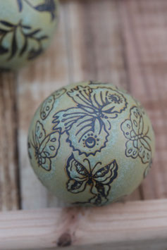 Schwimmkugeln "Flora" in Grün - groß (8 cm) - Variante mit Schmetterlingen