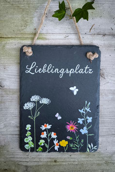 Schiefertafel "Lieblingsplatz" mit Blumen