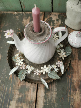 Blumenkranz aus Metall