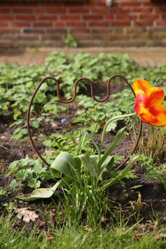 Rankhilfe "Rostige Tulpe" zum Stecken