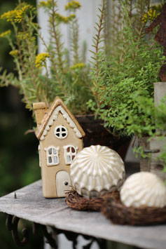 *Neu* Windlicht-Haus klein/schmal (Modell 169) - Creme