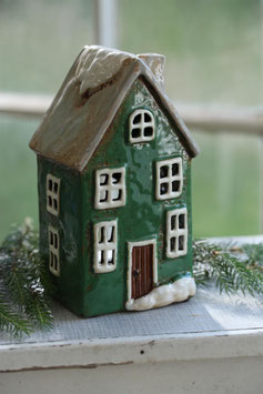*Neu* Windlicht-Haus "Grün mit Schnee" (Model 167)
