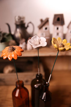 Blume am Stab aus Keramik - Gelb/Orange/Weiß 3er Set