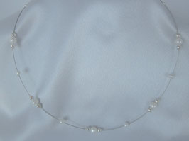 Perlenkette-Silber (symmetrisch)