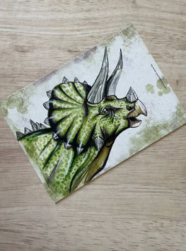 carte postale tricératops "le grimoire des dinosaures oubliés"