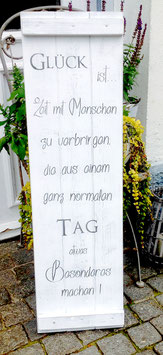 Holzschild wetterbeständig Glück ist….