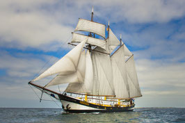 0528SW25 - Hemelvaart op een driemaster