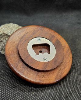 Bierdeckel mit Kapselheber