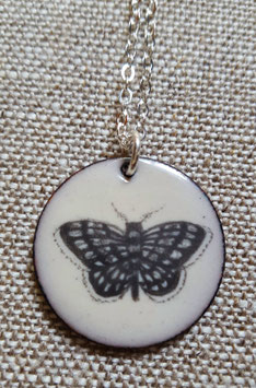 Large Round Necklace in Moth