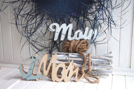 "Moin" Schriftzüge und Holz Bojen