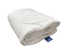 Liss Bett 'Steppbett' -Sommer Leicht- 155 x 220 cm