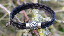 Bracelet en véritables crins de cheval noir, tresse plate 5 brins, fermoir aimanté en acier inoxydable