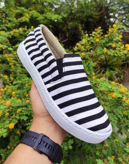 VANS LINEAS BLANCO CON NEGRO GRUESAS