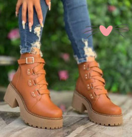 BOTA QUEEN OF HEARTS BLANCA