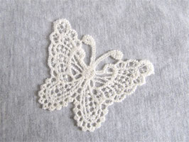 Applique papillon blanc en dentelle - 65 x 49 mm