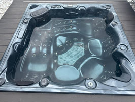 Aussteller Outdoor Whirlpool Onyx