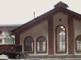 Rundbogenfenster N