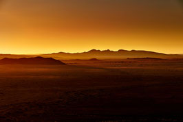 Dawn at Moonmountain, Druck hinter Acryl, 120 x 80 cm, stark limitiert