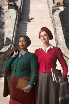 The Ice Skater Cardigan - Granatapfel