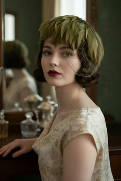 True Vintage Fascinator - Grün Federn mit Netz