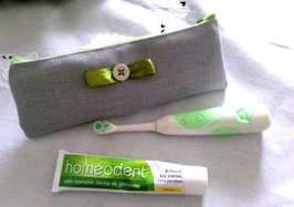 Trousse pour brosse à dents électrique