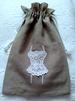 Sac lingerie lin et linge ancien