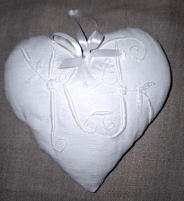coeur monogrammé linge ancien RJ
