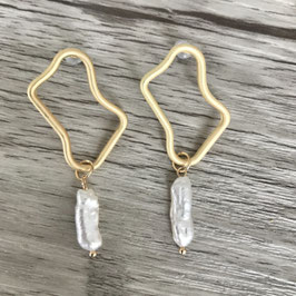 Ohrhänger/Ohrstecker "Süßwasserperlen, matt, weiß, gold "