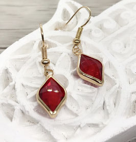 Ohrhänger, "Rhombus Kristallglas", rot, goldfarben