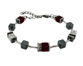Armband aus Hämatit- und Glaswürfeln in antrazith, weinrot und kristallklar