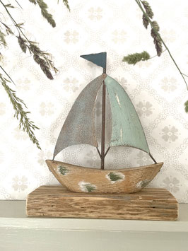 Segelschiff "Thies 1" - aus Holz und Metall