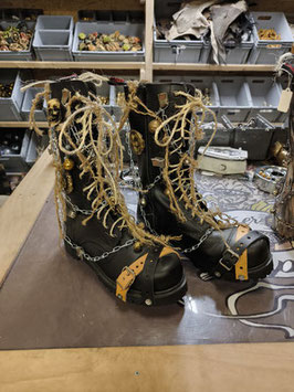 Stiefel Größe 43 St24