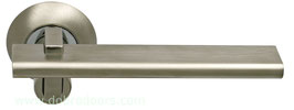 Комплект дверных ручек Sillur 133 S.CHROME / P.CHROME