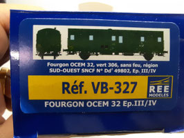 fourgon OCEM 32 vert 306 sans feu ép. III-IV  HO 1/87 Réf: VB-327  REE