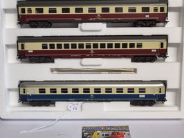 voitures  3 rails   coffret de 3 intercity  de la BD   HO 1/87 occasion  Réf 42993  MARKLIN DV14-064