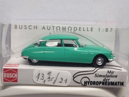 Citroën  DS 19 verte  HO 1/87 BUSCH Réf : 48002