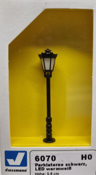 lampadaire de parc   HO 1/87  Réf : 6070 VIESSMANN