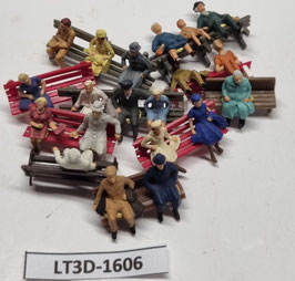 lot de personnages sur des bancs occasion  HO 1/87    LT3D-1606