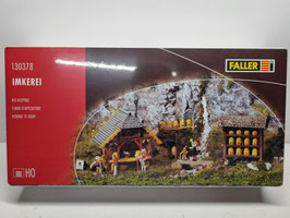 Apiculteur - HO  1/87  Réf: 130378  FALLER