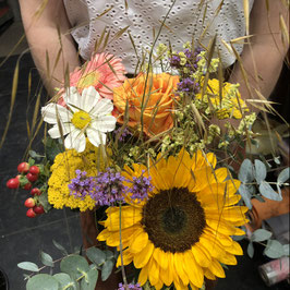 Bouquet de saison 8/9 fleurs
