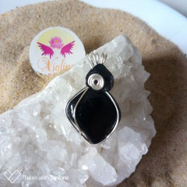 Tourmaline noire,  pendentif fait main